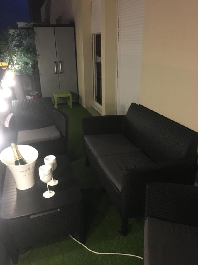 랭스 Victoria-T2-41M2-Balcon, Wifi, Linge, Produits, Menage Inclus 아파트 외부 사진