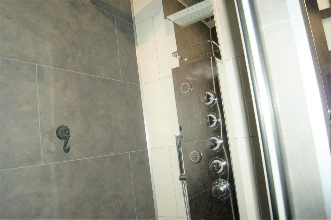 랭스 Victoria-T2-41M2-Balcon, Wifi, Linge, Produits, Menage Inclus 아파트 외부 사진